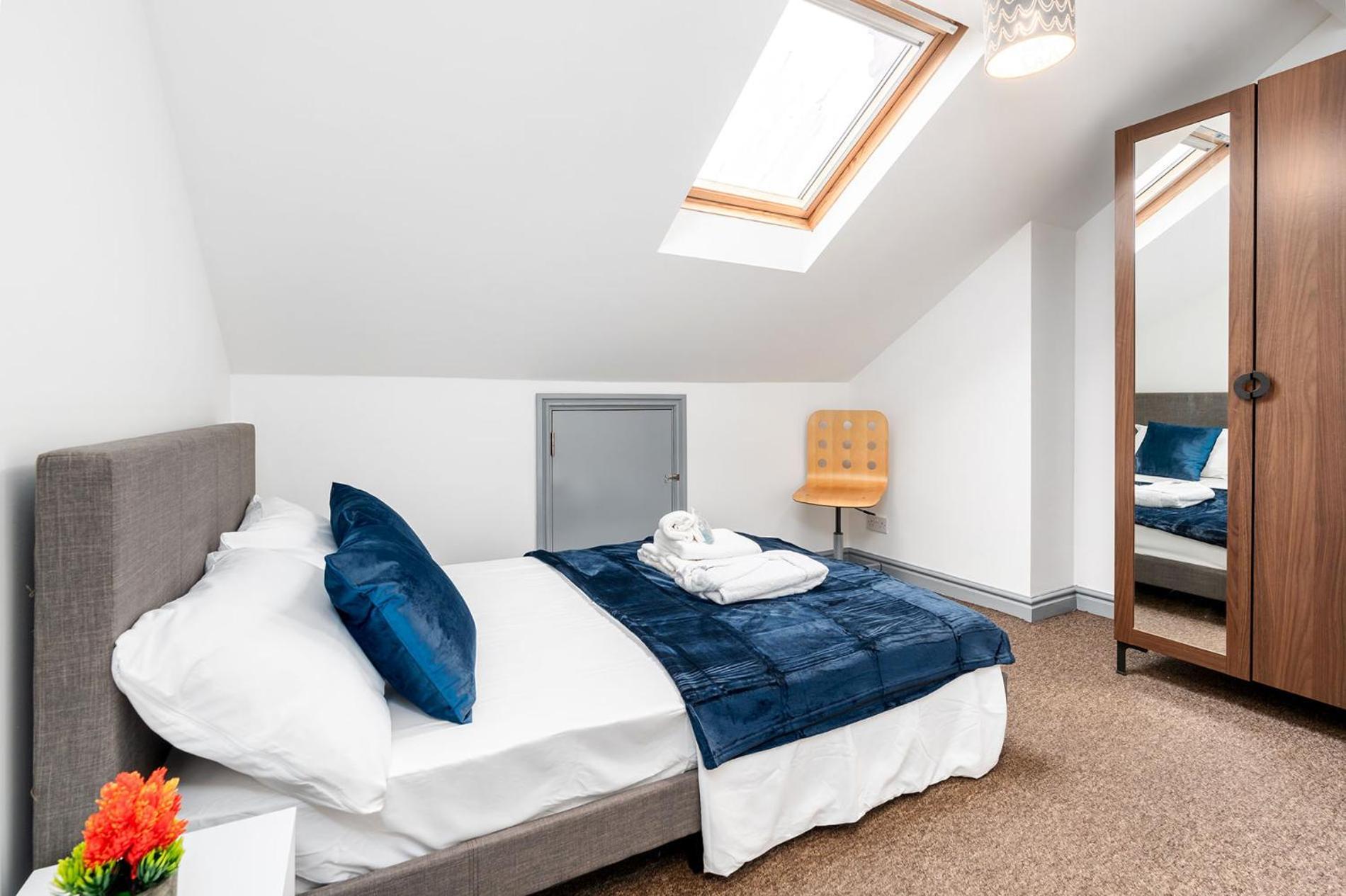 Great 5-bed Centre Coventry