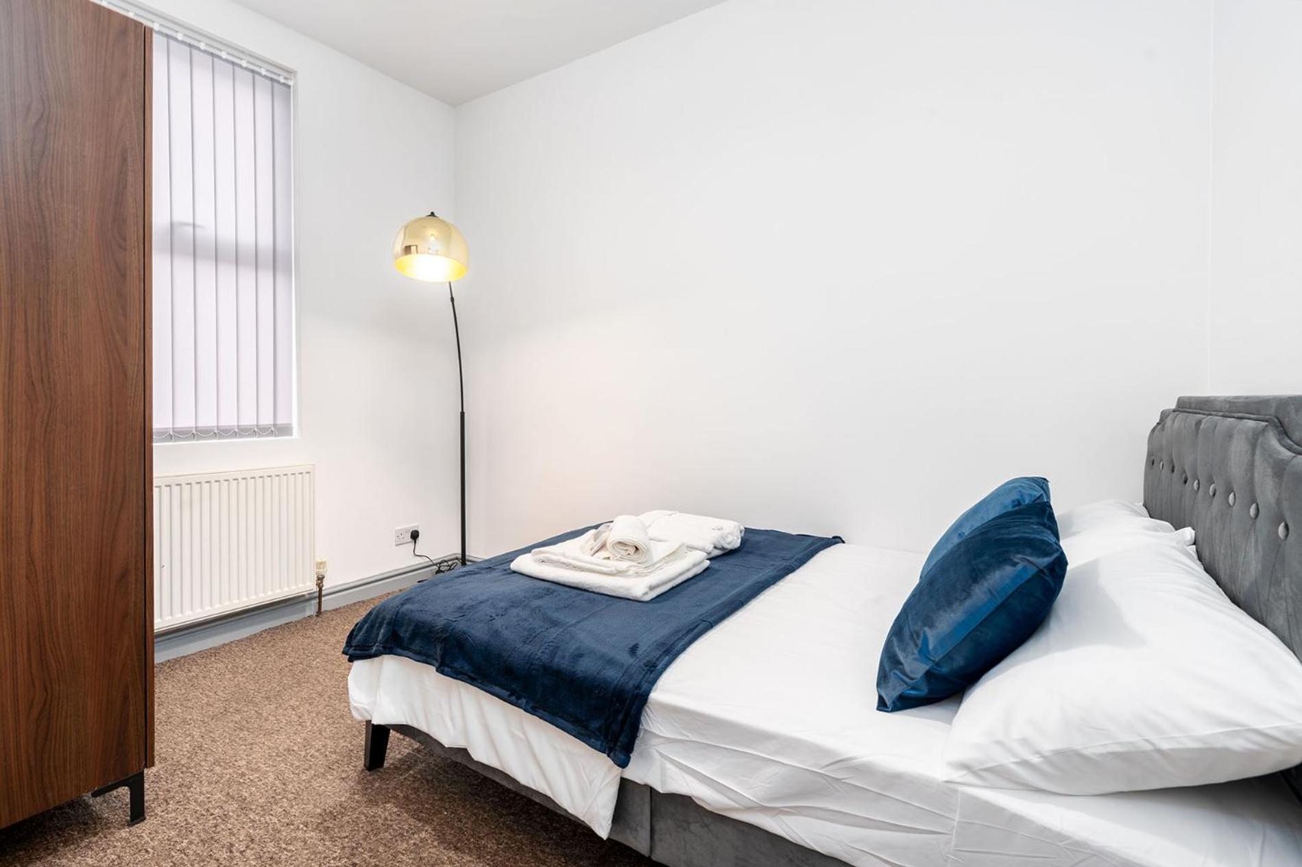 Great 5-bed Centre Holiday home