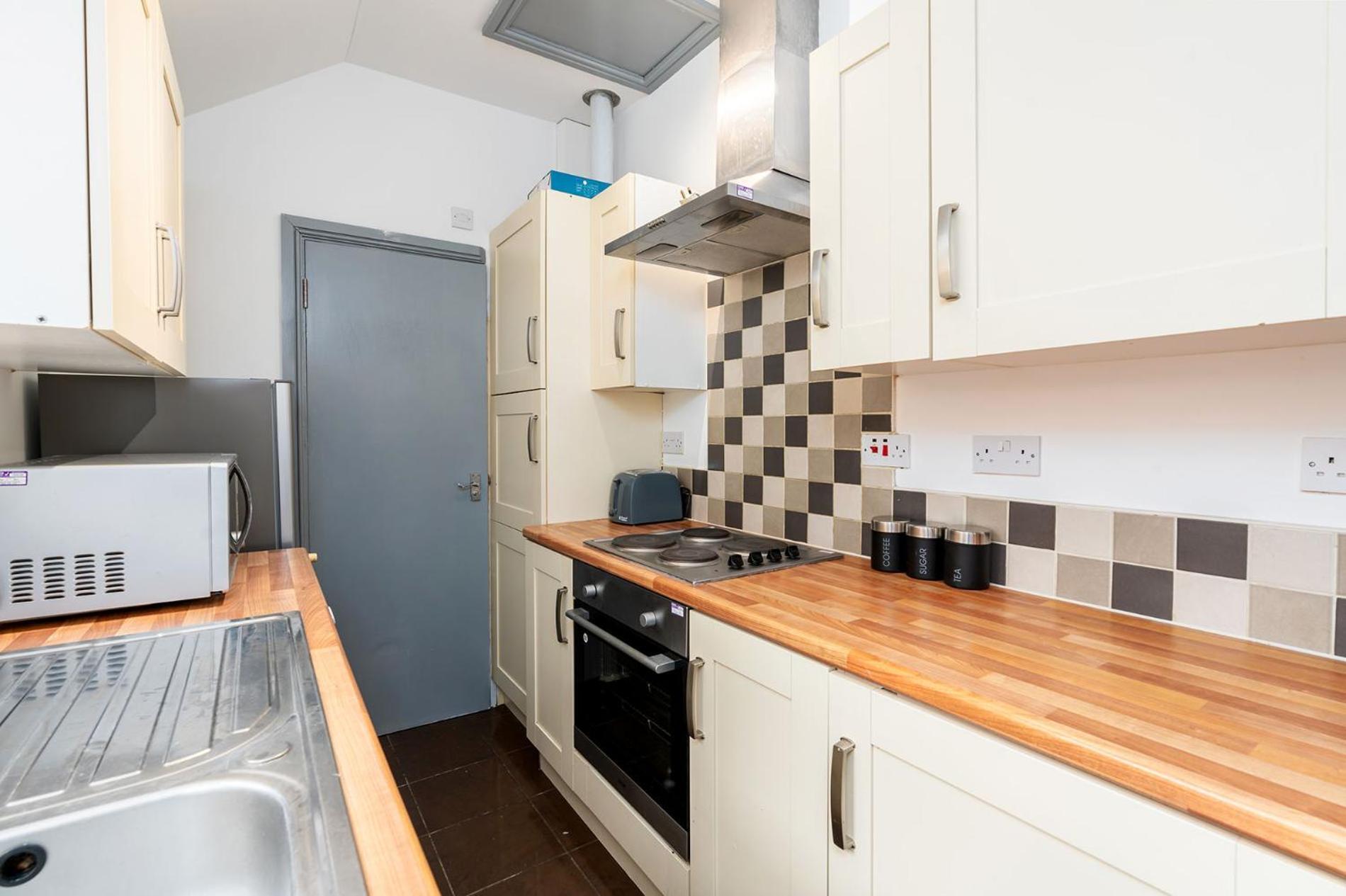 Great 5-bed Centre Holiday home *